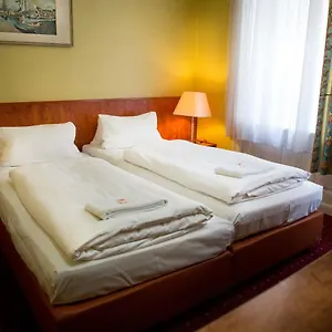 Otel - Heefa Ohg, Hamburg